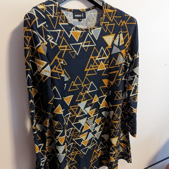 3/$20- Anna B. - Shirt Dress - S - Picture 5 of 8